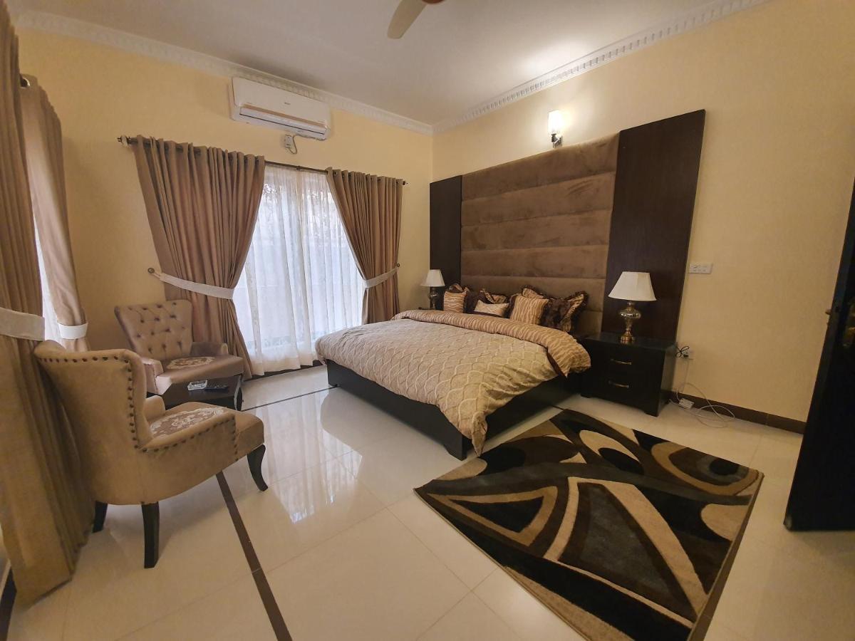 Royal Villa F-10/2 İslamabad Dış mekan fotoğraf